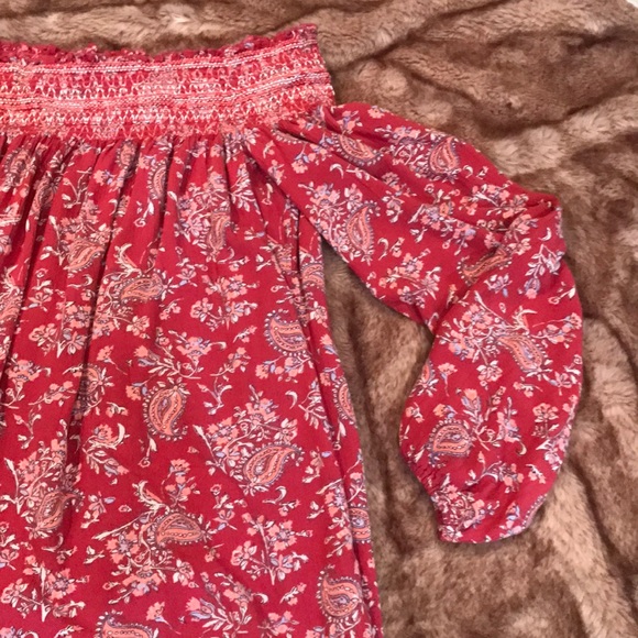 Abercrombie & Fitch Red Off-the-Shoulder Top - Picture 2 of 6